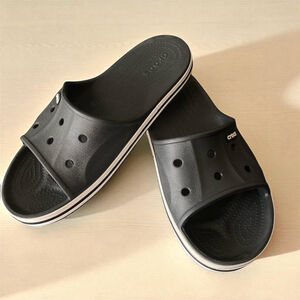 Men's Crocs Slides Size 7 Black